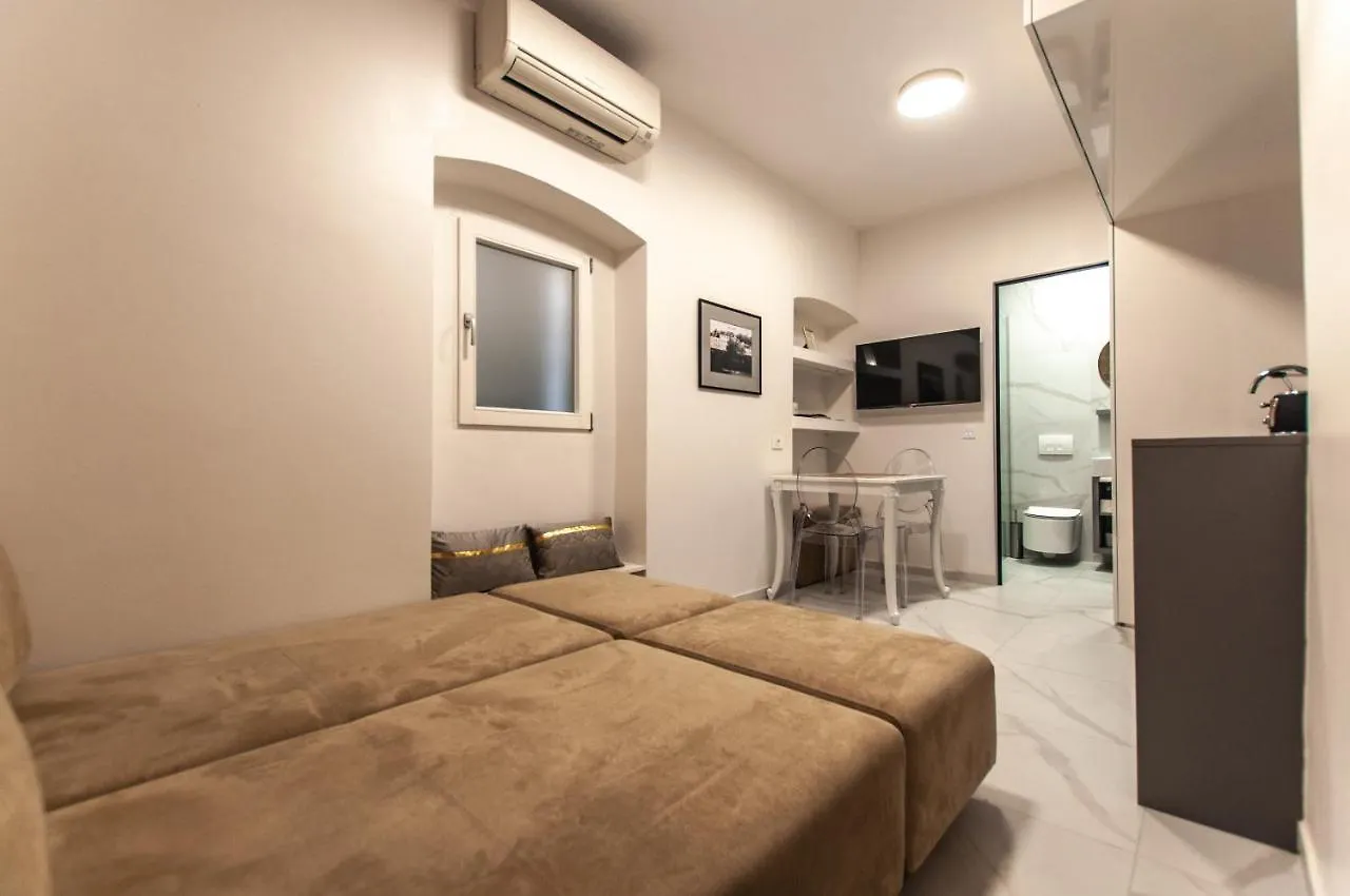 Divine Nest Apartment Ljubljana 0*,  Slovenia